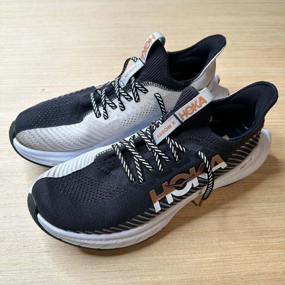 Hoka One One Carbon X 3 Performance Road Running Shoes Black/White size 9B